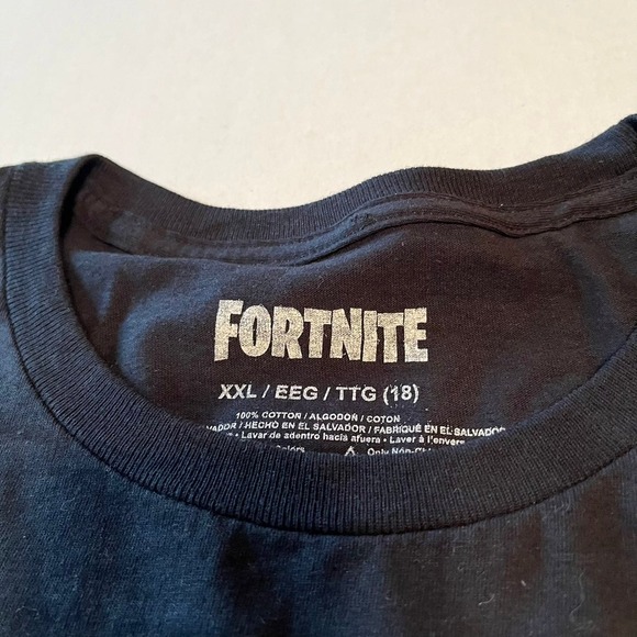 Fortnite Youth XXL shirt NWT black - Picture 3 of 9
